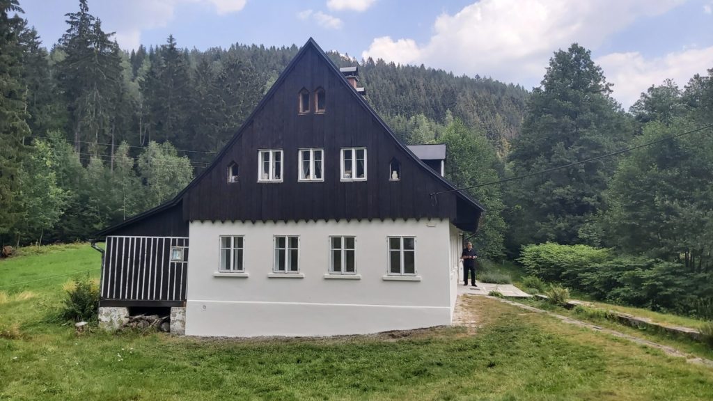 Dokončený dům v Tanvaldu